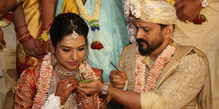 Dhananjay dhanyata marriage