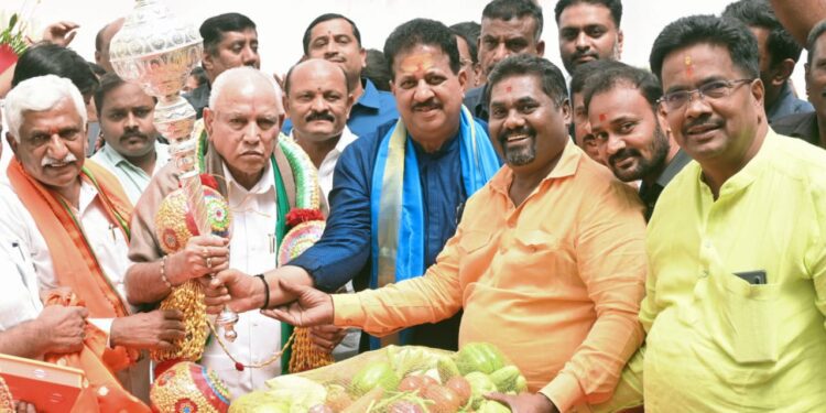 ಯಡಿಯೂರಪ್ಪ ಜೊತೆ ಫೋಟೋಸ್!