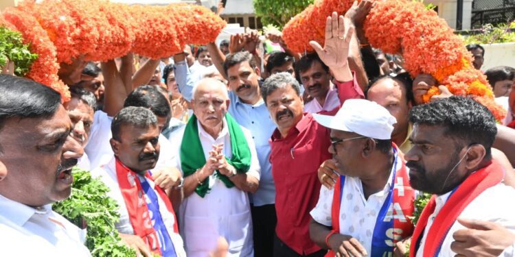 ಹುಟ್ಟುಹಬ್ಬವನ್ನು ವಿಜೃಂಭಣೆಯಿಂದ ಆಚರಣೆ!