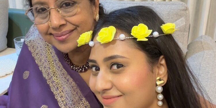 ಹೇಮಾಚೌಧರಿ ಜೊತೆ ಸೆಲ್ಫಿ ಕ್ಲಿಕ್‌ಸಿದ ಅಮೂಲ್ಯ