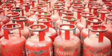 ತಿಂಗಳ ಮೊದಲ ದಿನವೇ LPG ಸಿಲಿಂಡರ್‌ ಬೆಲೆ ಏರಿಕೆ