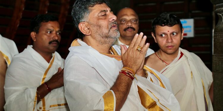 ಧರ್ಮಸ್ಥಳ ಮಂಜುನಾಥನ ಸನ್ನಿಧಿಯಲ್ಲಿ ವಿಶೇಷ ಪೂಜೆ, ಪ್ರಾರ್ಥನೆ