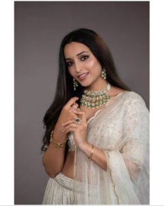 Outfit @sithara kudige jewelries @malabargoldanddiamondsmakeup @roshnisafir hair @makeup by sandhyaprasain @the hairstylist lilly photos @fotografia.co.in