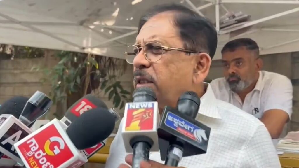 Siddu stalin kcr (33)