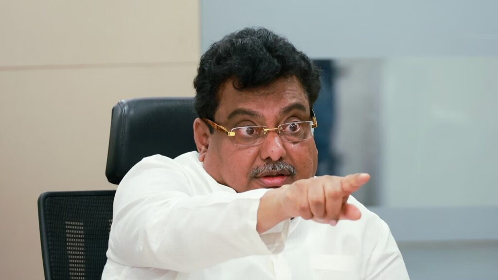 Siddu stalin kcr (48)