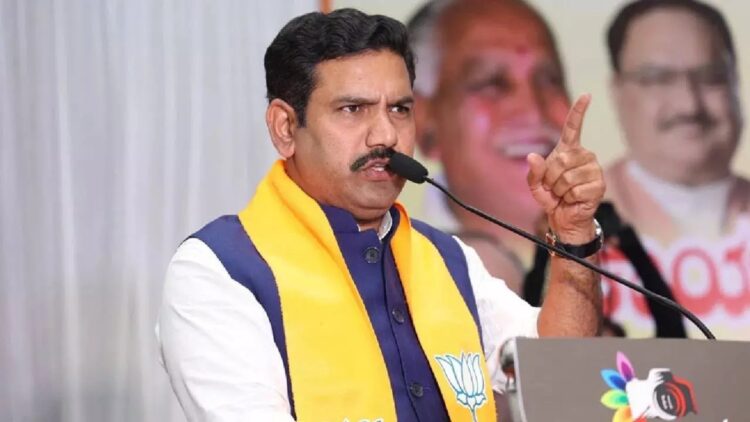Siddu stalin kcr (65)