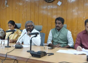 Siddu stalin kcr (77)