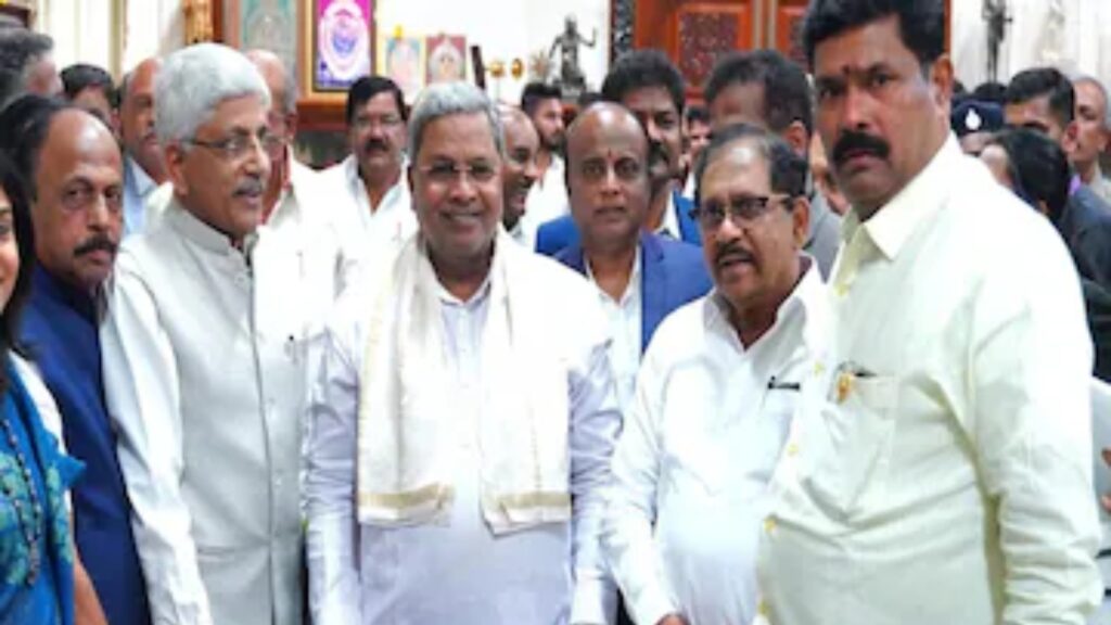 Siddu stalin kcr (83)