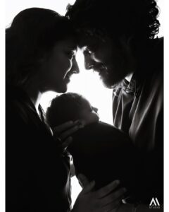 ನಾವಿಬ್ಬರು ಮೂವರಾಗಿ ಇಂದಿಗೆ ಮೂರು ತಿಂಗಳು happy 3 it’s 3 months since we 2 became 3 captured by @team amstudio concept by @savitha reddy #simhapriya #family #parenting #babylove (1)