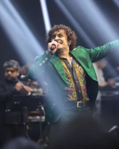Sonu nigamm (4)