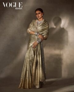 Rekha in vougu (7)