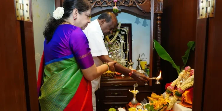 ಡೆಲ್ಲಿ ಮನೆಯಲ್ಲಿ HDK ವರಮಹಾಲಕ್ಷ್ಮೀ ಹಬ್ಬ