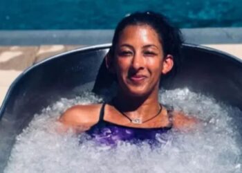 Your paragraph text (10)