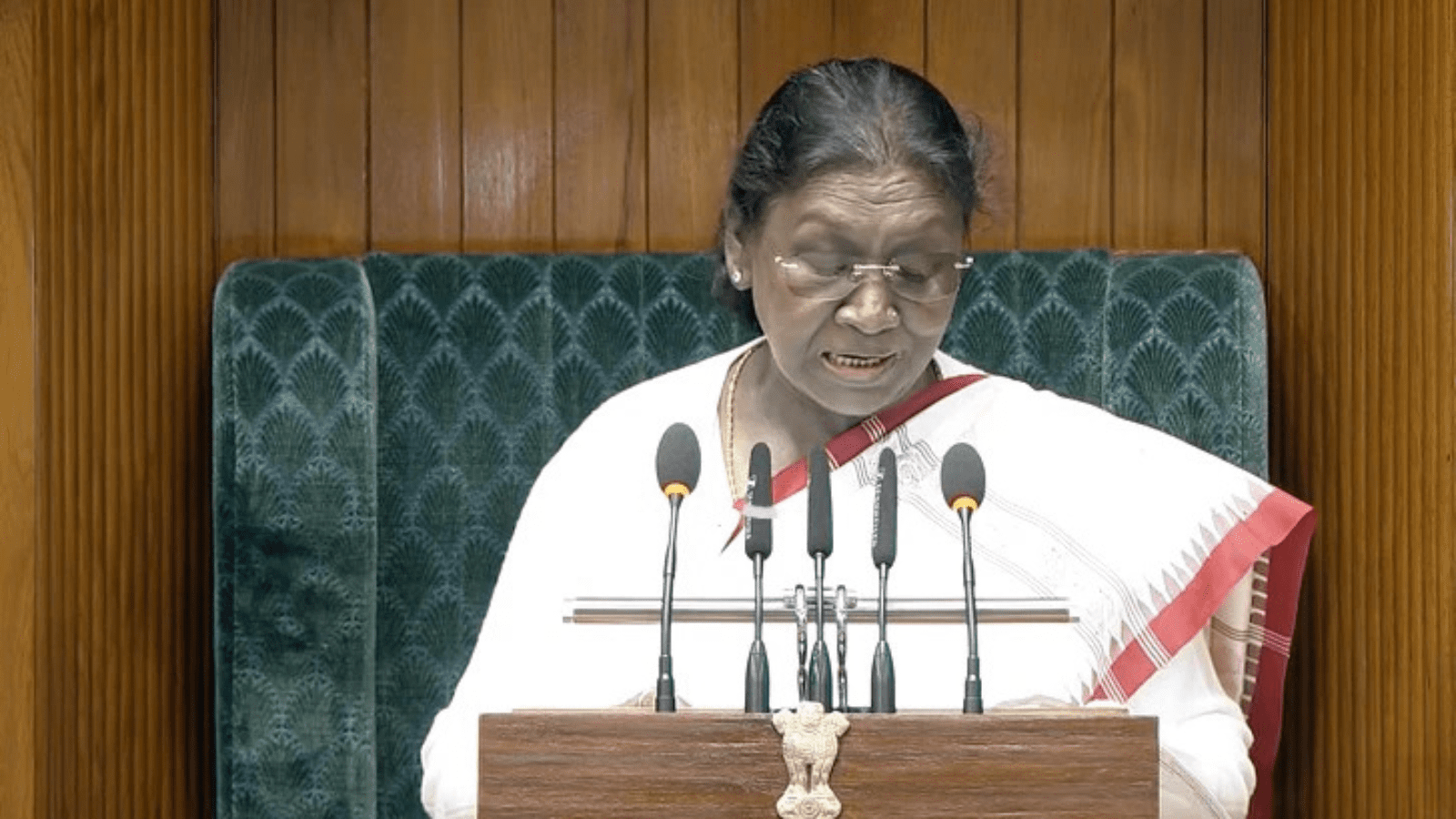 ಜಂಟಿ ಅಧಿವೇಶನದಲ್ಲಿ ರಾಷ್ಟ್ರಪತಿ ಮುರ್ಮು ಭಾಷಣ: ವಿಬಿ ಜಿ ರಾಮ್‌ ಜಿ ಕಾಯ್ದೆಯ ಬಗ್ಗೆ ವಿಪಕ್ಷಗಳ ಗುದ್ದಾಟ