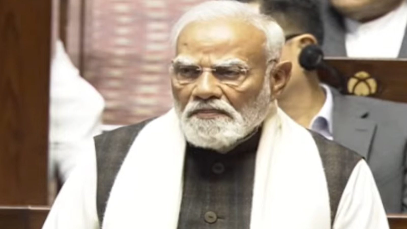 ರಾಜ್ಯಸಭೆಯಲ್ಲಿ ಪ್ರಧಾನಿ ಭಾಷಣ: ಖರ್ಗೆ ಅವರ ಆರೋಗ್ಯದ ಬಗ್ಗೆ ಮೋದಿ ಕಾಳಜಿ,   ಕುಳಿತುಕೊಂಡೇ ವಿರೋಧಿಸಿ!