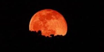 ವರ್ಷದ ಮೊದಲ ರಕ್ತಚಂದ್ರಗ್ರಹಣ ಮುಕ್ತಾಯ! ಸಂಜೆ 6:47ಕ್ಕೆ ಗ್ರಹಣ ಅಂತ್ಯಗೊಂಡಿತು