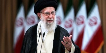 ಇರಾನ್ ಸರ್ವೋಚ್ಛ ನಾಯಕ ಅಯಾತೊಲ್ಲಾ ಅಲಿ ಖಮೇನಿ