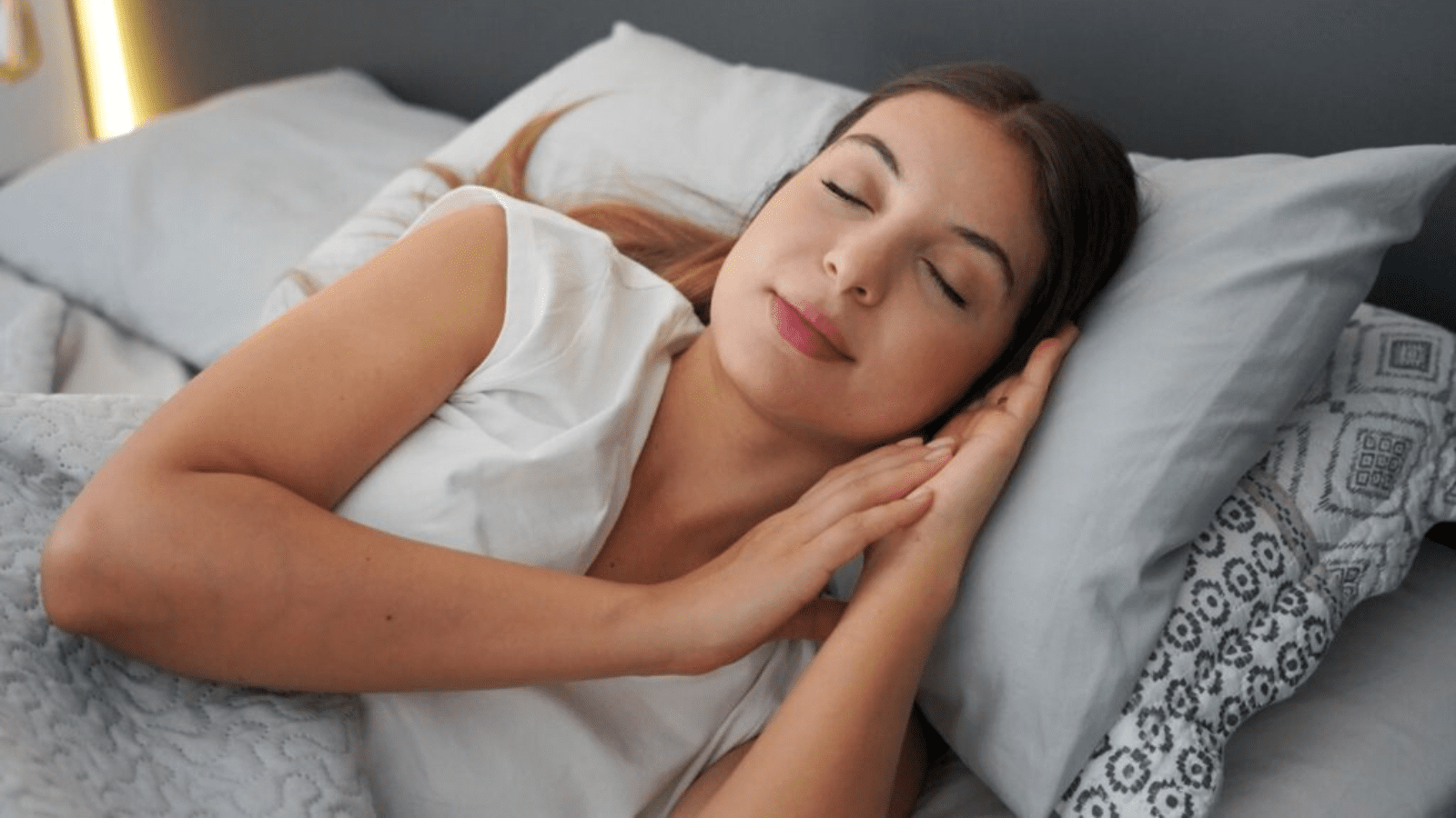 ಒತ್ತಡ, ಮೊಬೈಲ್ ಬಳಕೆಯಿಂದ ಹೆಚ್ಚಾಗುತ್ತಿದೆ ನಿದ್ರೆ ಸಮಸ್ಯೆ: ವೈದ್ಯರ ಸಲಹೆ ಏನು?