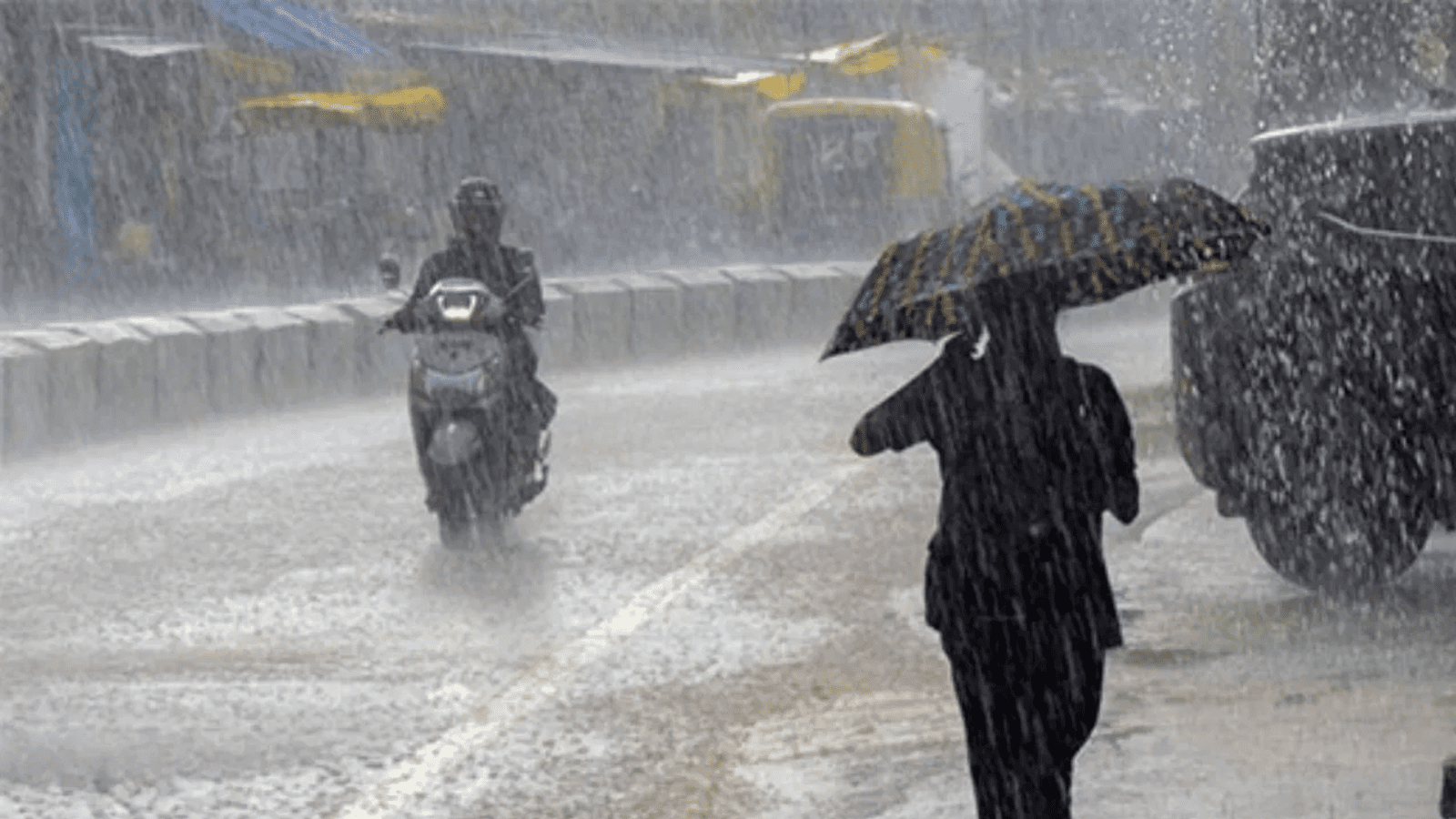 ದೇಶದ 17 ರಾಜ್ಯಗಳಿಗೆ ಬಿರುಗಾಳಿ ಸಹಿತ ಭಾರೀ ಮಳೆ ..! ಹವಾಮಾನ ಇಲಾಖೆ ಬಿಗ್ ಅಲರ್ಟ್