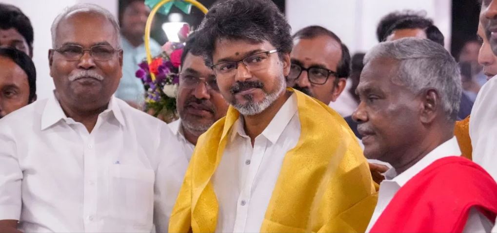 ವಿಜಯ್ ಪ್ರಮಾಣ ವಚನ ಬಹುತೇಕ ಡೌಟ್, ವಿಸಿಕೆ ಬೆಂಬಲದ ಮೇಲೆ ಎಲ್ಲ ಕಣ್ಣು