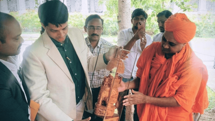 ಸರ್ಕಾರ (8)